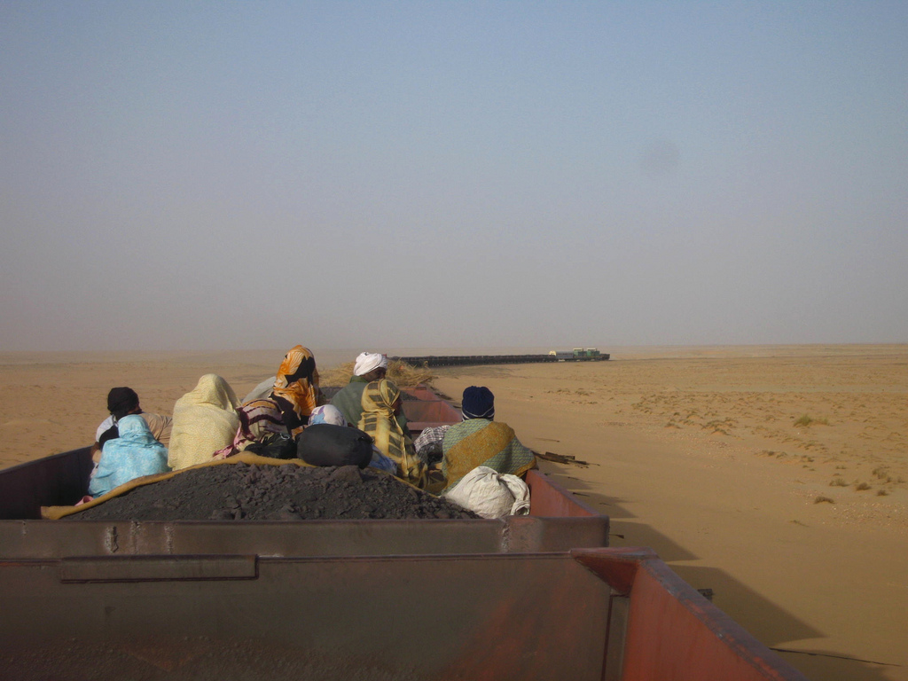 Tren más largo del mundo cruzando el desierto en Mauritania