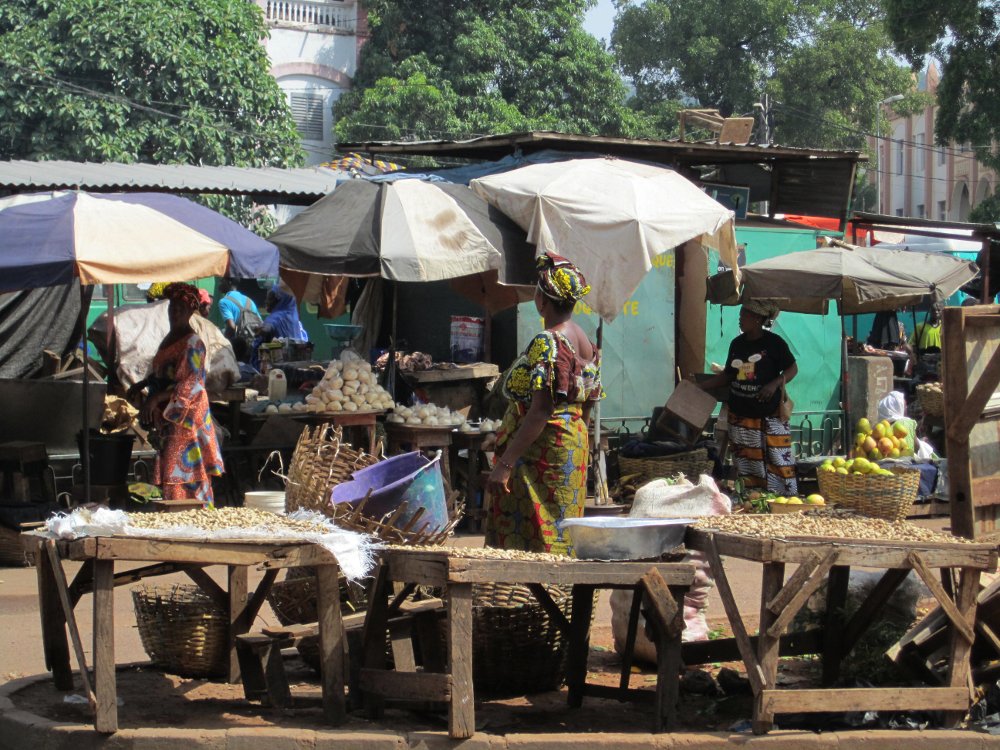 Puestos callejeros de Bamako