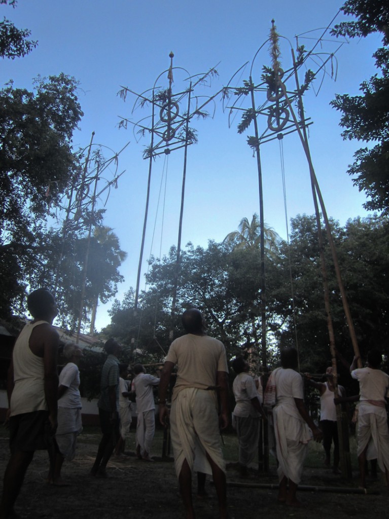 Isla de Majuli (Assam): preparando un festival en un satra